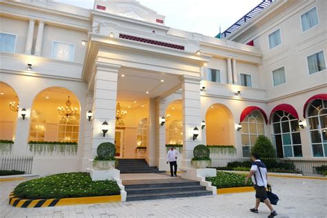 rizal hotels|rizal park hotel casino.